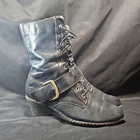 Born ankle boots - Picture 1 of 4